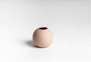 Ned Collections: Harmie Vase Boban