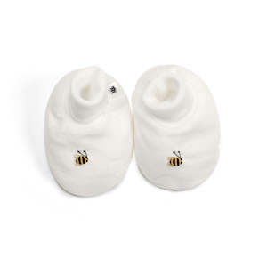 Baby: Merino Booties (NB) Cream Bee
