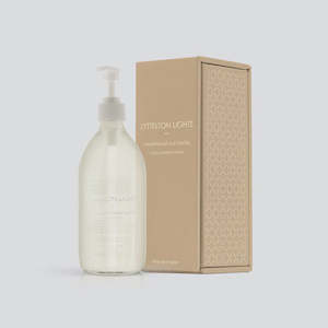 Bath And Body: Sandalwood & Vanilla Hand Wash