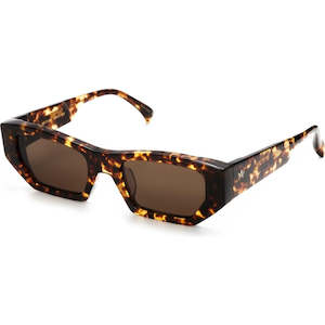 Am Eyewear 1: Lipcer tort