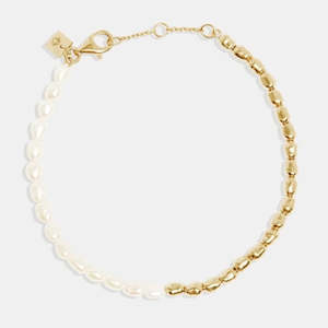 By Your Side Pearl Bracelet (Gold)