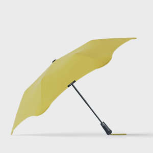 Outdoor And Adventure: BLUNT METRO UV SUNSHINE YELLOW