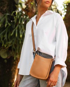 Parker Phone Crossbody (Camel)