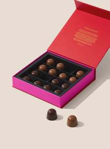 Taste Of Matakana: 16 Whole Roasted Hazelnut & Crispy Praline Box