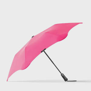 Outdoor And Adventure: Blunt Metro - Hibiscus Pink