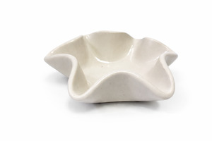 Home Entertainment: Leach Studio - Gloss White Ceramic Bowl ( 12cm x 3cm)