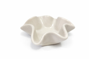 Leach Studio - Gloss White Ceramic Bowl ( 9cm x 3cm)
