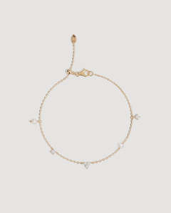 Moonlit Bloom Pearl Bracelet (18k Gold Vermeil)