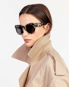 Eyewear Sunglasses Glasses: Sloane Sunglasses Light Tortoise