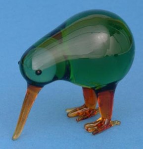 Small Glass Kiwi