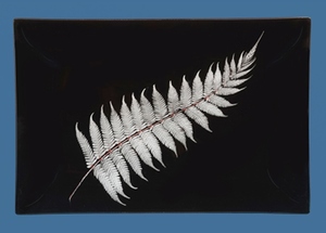 Glass: Silver Fern Glass Plate