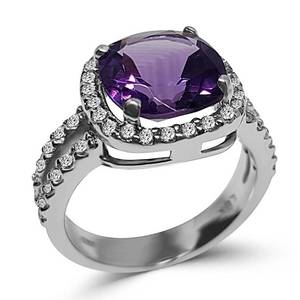 Gemstone Engagement Rings: Amethyste