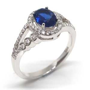 White Diamond Simulant Rings: Essentiel