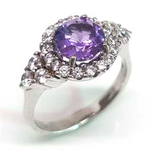 Gemstone Engagement Rings: Methystos