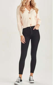 Jerseys: Junkfood - Bowie Ankle Grazer Jean | Black
