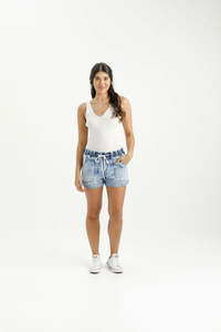 Shorts: Homelee | Lagoon Denim Shorts - Snow Wash