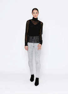 Blacklist: TWO by TWO | Essentials Riven Top Black Stripe