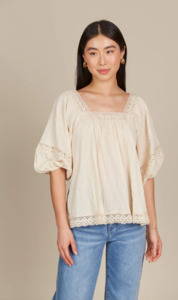 T Shirts: Isle of Mine | Fleur Top - Canvas