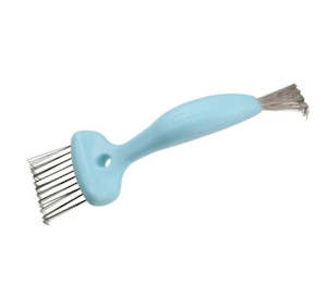 Small Styling Brush: OLIVIA GARDEN ~ The Brush Cleaner