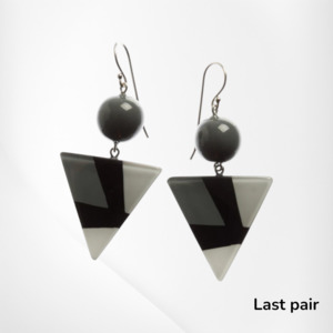 Abba Zsiska Handmade Jewellery: 7350502BLAKQ00 ABBA black short hook