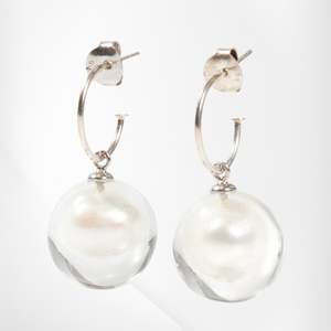 Bubbling Pearls: 7340503P001Q00 BUBBLING PEARL20 short hook