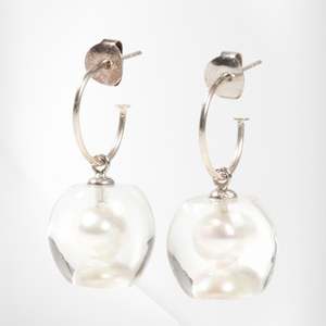 Bubbling Pearls: 7340504P001Q00 BUBBLING PEARL20 P001 short hook
