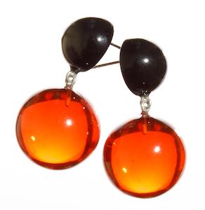 1190501BREDQ00 BOLAS black/red stud