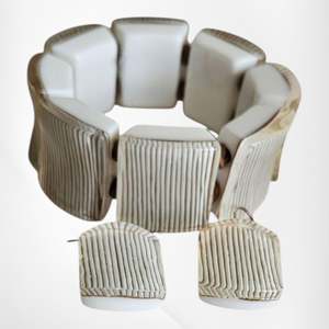 Sets: BS033