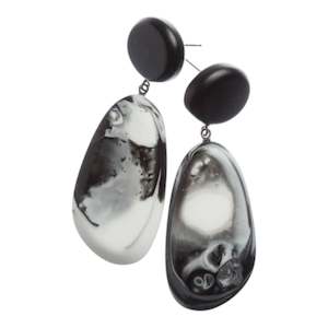 Summer 23: 5380501BLAKQ00 KAMO black stud