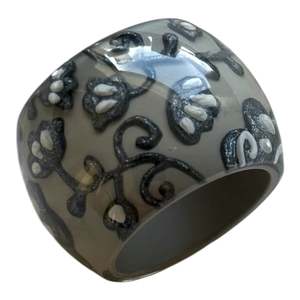 Rings: 8890603GREYQ0L Ivy Circular Ring Grey Lge