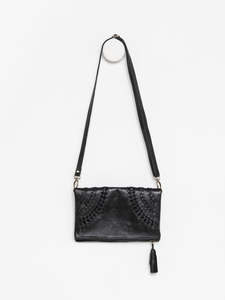 X L A B Wanderer Handbag Collection: Clutch Bag Black