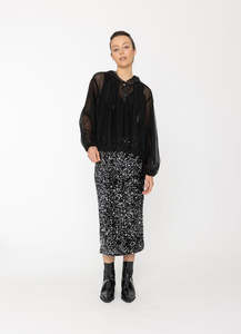 Blacklist: Chelsea Top - Black - Blacklist