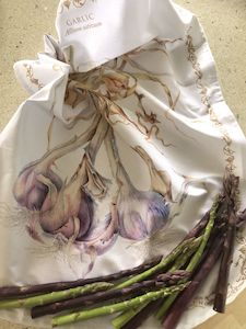 Linens: Tea Towel Garlic - Cotton