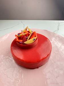 Products: In person class - strawberry peach gateau - 21/2