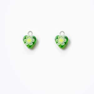 Products: ONE-OFF MINI CHARMS Green Hearts | Earrings