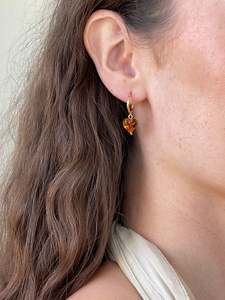 Amore: 1 LEFT AMORE | Teardrop Honeycomb