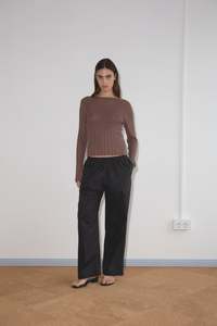 Ease Trouser in Black