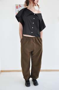Bottoms: Agate Pants in Cedar