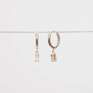 Scar Huggies in Silver & Citrine