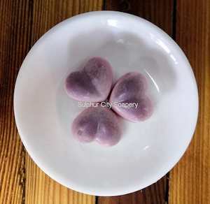 Soy Wax Melts: Raspberry scented soy melts
