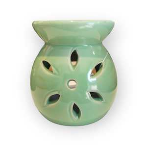 Wax Melts: Mini green flower oil burner.