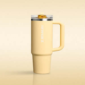 Stanley Flip Straw Water Bottle 30oz - Butter Gloss