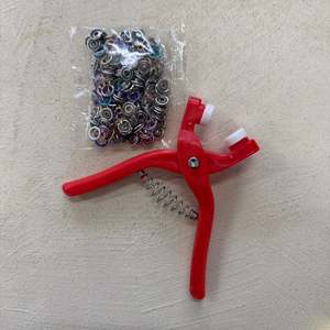 Sewing Accessories: Snap Button Kit with Pliers - Red