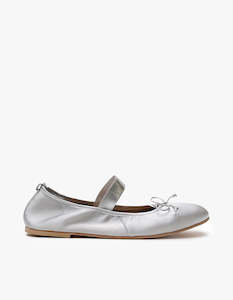 La Tribe: Superette X La Tribe Ballet Flat - Silver Satin