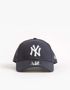 New York Yankees 9FORTY Strapback Cap - Navy/White