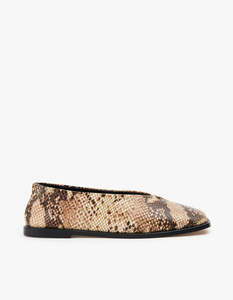 Alias Mae: Jade Ballet Flat - Sand Snake
