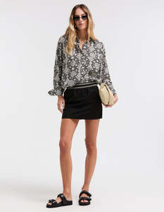 Exclusives: Mia Skirt - Black