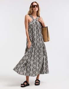 Exclusives: Hannah Dress - Black/White