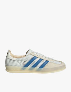 Adidas: Mens Gazelle Indoor - Off White/Focus Blue/Warm Vanilla