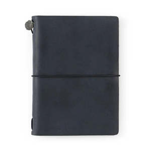 TRAVELER'S Notebook Starter Kit (Passport Size) - Black